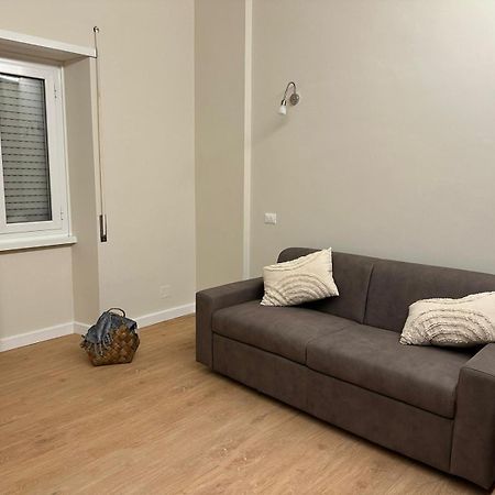Casa Del Sole Apartment โรม ภายนอก รูปภาพ